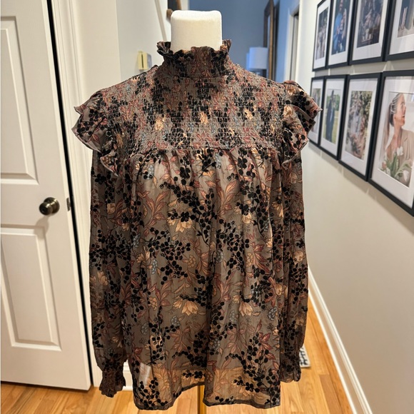 Knox Rose Smocked Ruffle Flowy Boho Blouse - Picture 4 of 11